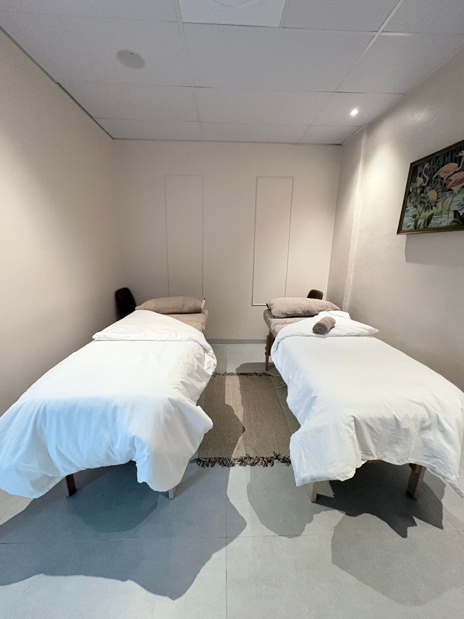 Treatment bed